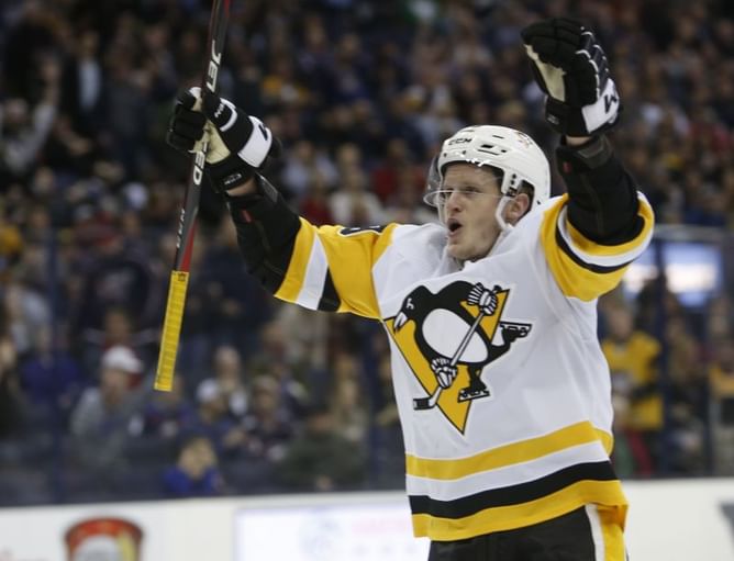 McCann scores twice, Penguins beat Blue Jackets 5-2