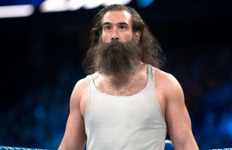 Luke Harper could change up the dynamics of the match entirely