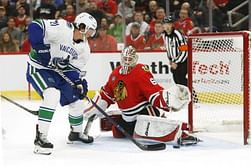 Blackhawks goalie Collin Delia agrees to 3-year extension