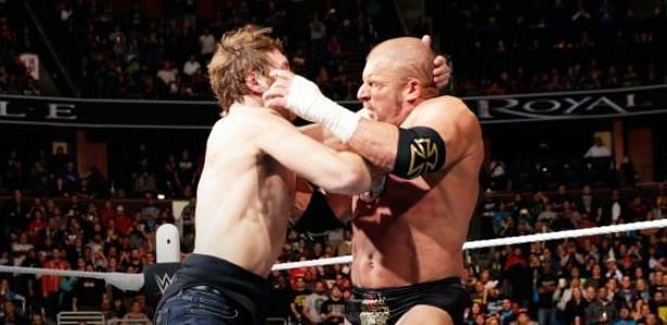 Ambrose and Triple H during their Roadblock 2016 match.