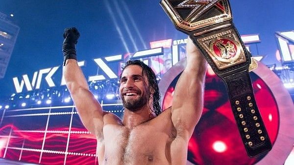Rollins closing the show at WrestleMania 31