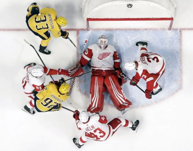 Struggling Red Wings snap 3-game skid beating Predators 3-2