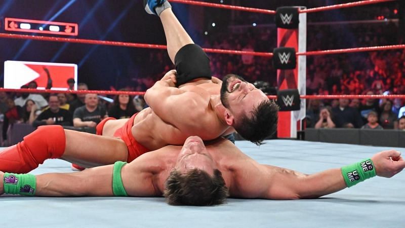 Which WWE RAW Superstars need to move to SmackDown Live during the International Superstar Shake-Up?