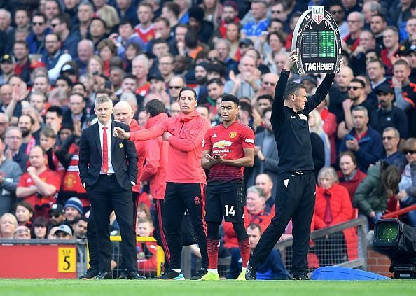 Twitter reacts to Manchester United making all substitutions in the first half