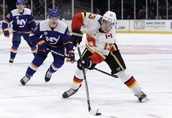 Backlund, Andersson score in 3rd, Flames beat Islanders 3-1