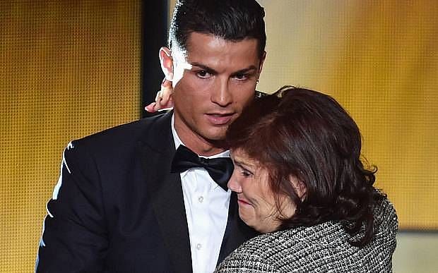 Ronaldo&#039;s mother admitted to new health problems