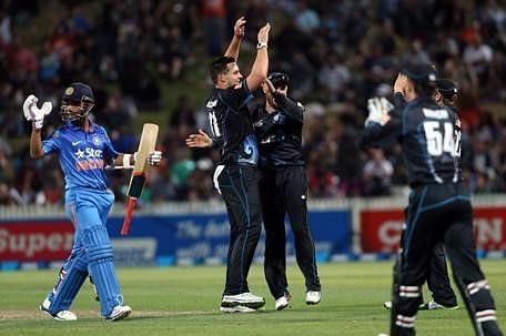 New Zealand players celebrating a wicket