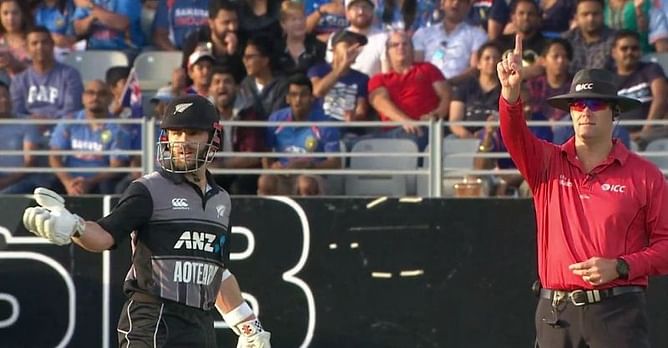 Ind vs NZ 2nd T20: DRS controversy - Was Daryl Mitchell out?