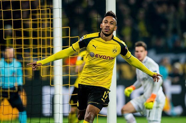 Aubameyang&#039;s treble carried Dortmund past Benfica in 2016/17
