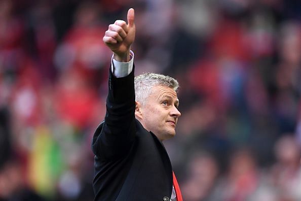 Thumbs up given to United star.