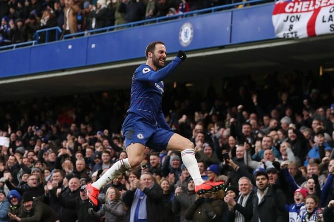 Twitter explodes as Higuain double leads Chelsea to 5-0 win over Huddersfield