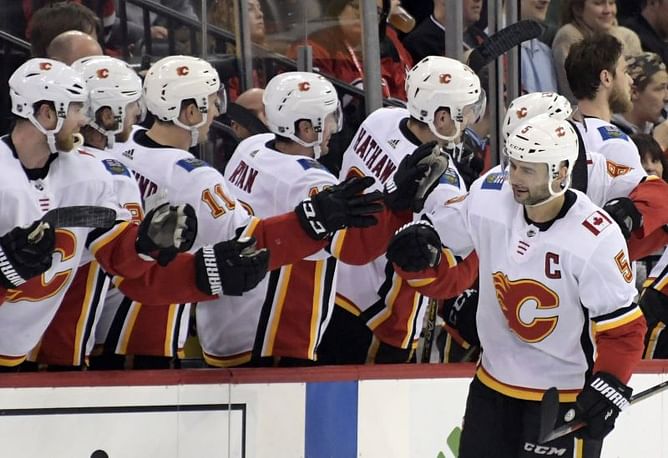 Gaudreau has 2 assists, Flames win season-high 7th straight