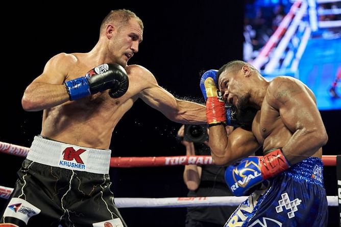 Kovalev gets WBO title back from Alvarez, rolling in rematch