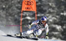 The Latest: Jansrud keen to race despite injured hand