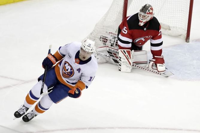 Bailey scores only SO goal, Islanders beat Devils 2-1