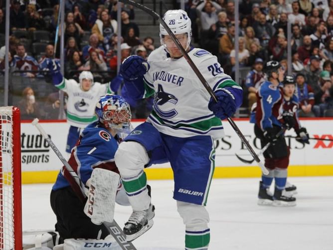 Roussel, Virtanen lead Canucks to 5-1 win over Avalanche