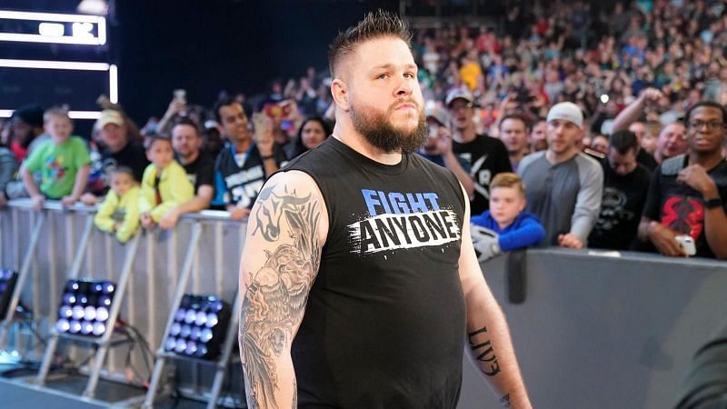 Kevin Owens has replaced Kofi Kingston in the WWE Championship at Fastlane
