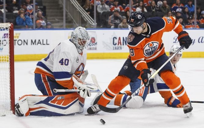 McDavid scores in overtime, Oilers top Islanders 4-3