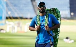 IND vs AUS: दिनेश कार्तिक को वनडे टीम से बाहर किए जाने के बाद ट्विटर पर प्रतिक्रियाएं