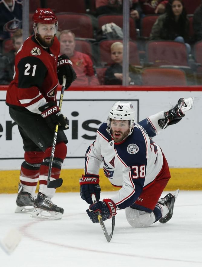 Jenner, Anderson lead Blue Jackets past Coyotes 4-2