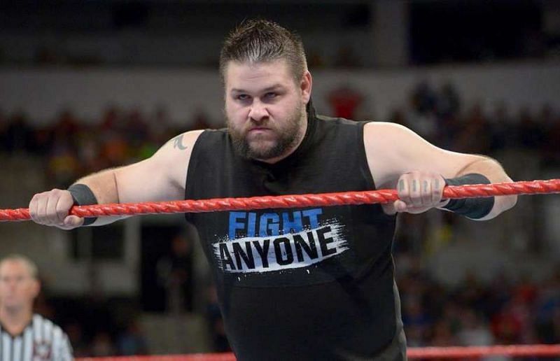 Kevin Owens made his return to Smackdown LIVE.