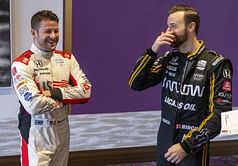 IndyCar drivers cheering Robert Wickens recovery