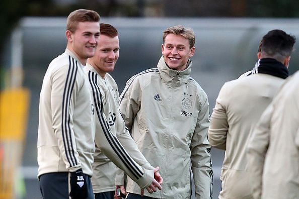 £75m defender wants Barcelona move, Rakitic's agent comments on possible departure, and more Barcelona transfer news: 4th February 2019