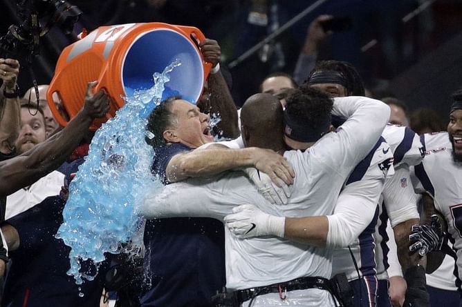 Patriots beat Rams 13-3 in lowest scoring Super Bowl ever
