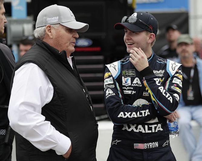 Byron wins Daytona 500 pole, puts Hendrick up front again