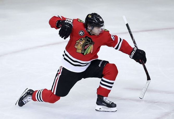 Blackhawks winning again behind Kane, improved power play