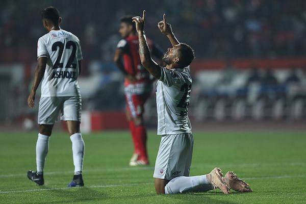 Robin Singh celebrates his goal [Image: ISL]