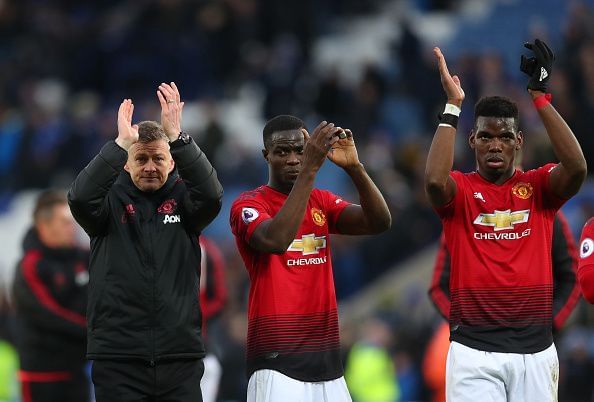 Manchester United players with their new manager Ole Gunnar Solskjae