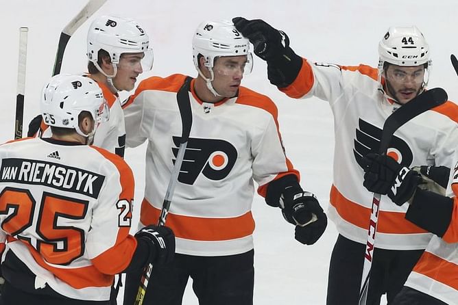 Van Riemsdyk scores twice as Flyers top Wild 5-4
