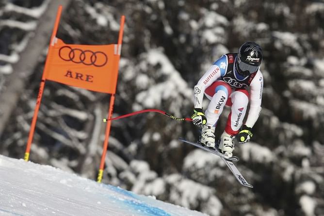 The Latest: Lindsey Vonn shows off her shiner