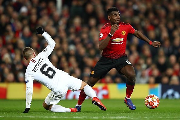 BANGKOK, THAILAND-DECEMBER 18, 2018 : PSG Paris Saint Germain And  Manchester United Logo On The Jersey On December 18, 2018. Both Of Them  Will Face Each Other In UCL Knock Out Stock