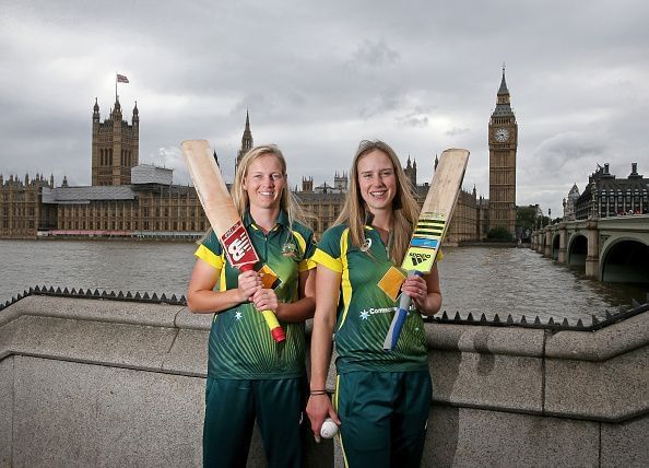 Meg Lanning &amp; Elyse Perry London Portrait Shoot