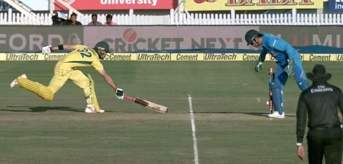 Watch : Dhoni's midas touch and Jadeja's brilliance to dimiss Maxwell