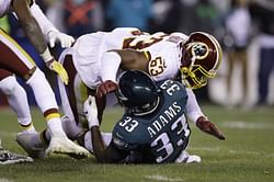 AP Source: Redskins re-sign Adrian Peterson to 2-year deal