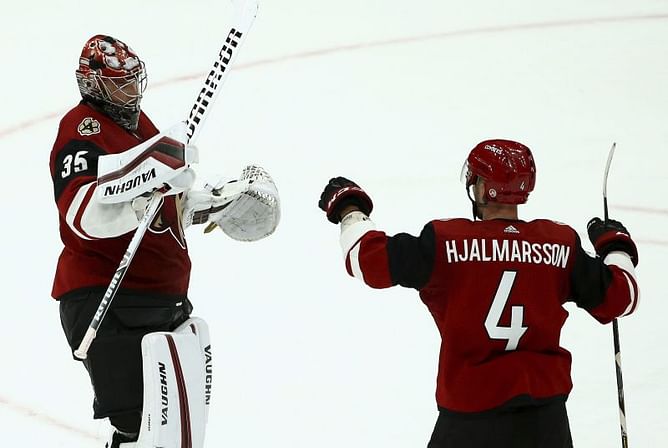 Tocchet guiding Coyotes through string of injuries