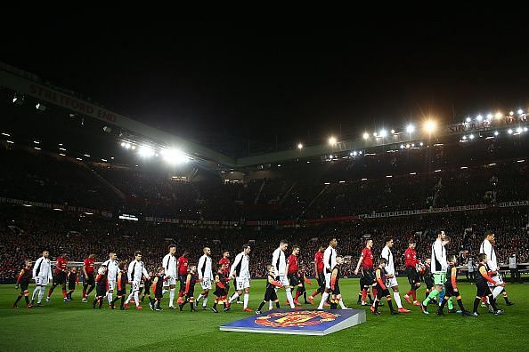 Manchester United v Paris Saint-Germain - UEFA Champions League Round of 16: First Leg