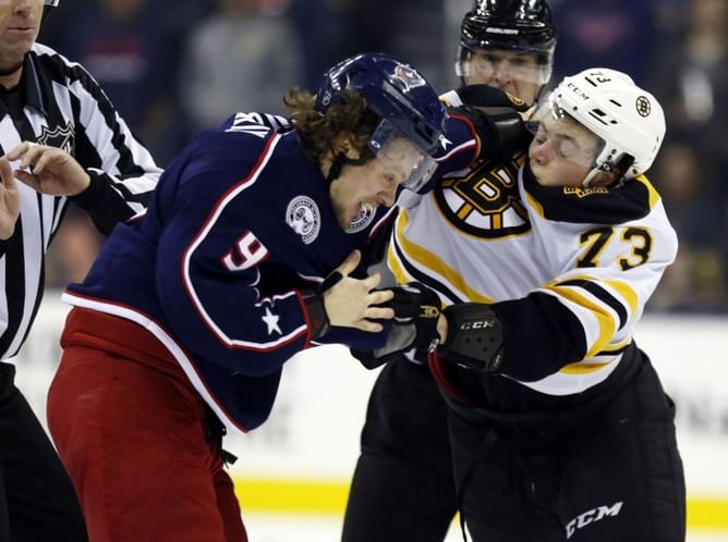Jenner's hat trick powers Blue Jackets over Bruins 7-4