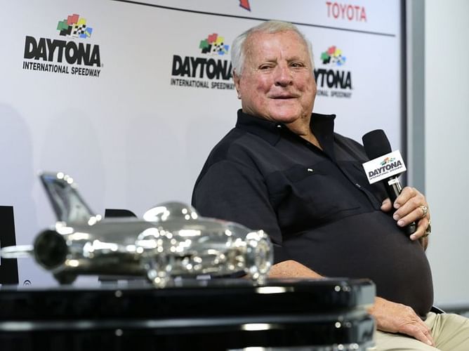 IndyCar welcomes A.J. Foyt and Robert Wickens back to track