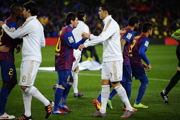 Cristiano Ronaldo vs Leo Messi: An eternal debate between football greats.