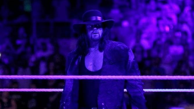 5 WWE सुपरस्टार जोकि रैसलिंग के अलावा कुछ मज़ेदार नौकरियां करते हैं