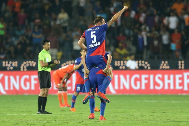 Juanan Gonzalez celebrates winning the ISL Final in Mumbai