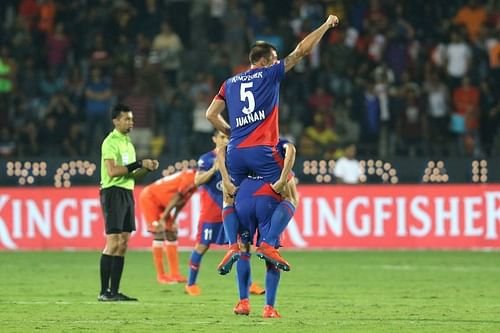 Juanan Gonzalez celebrates winning the ISL Final in Mumbai