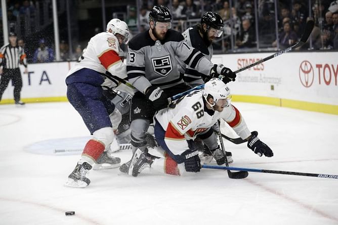 Huberdeau scores late, Panthers edge Kings 4-3