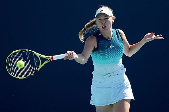 Caroline Wozniacki found a way to reel back in and hold Monica Niculescu at the Miami Open