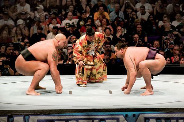 The sumo match looked terrible from the onset.