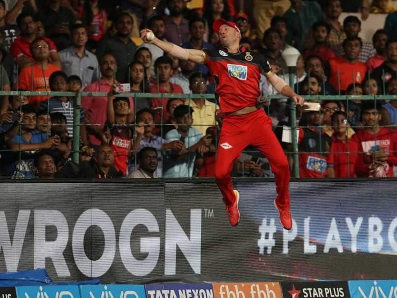 AB De Villiers took this Superman-esque catch last season
